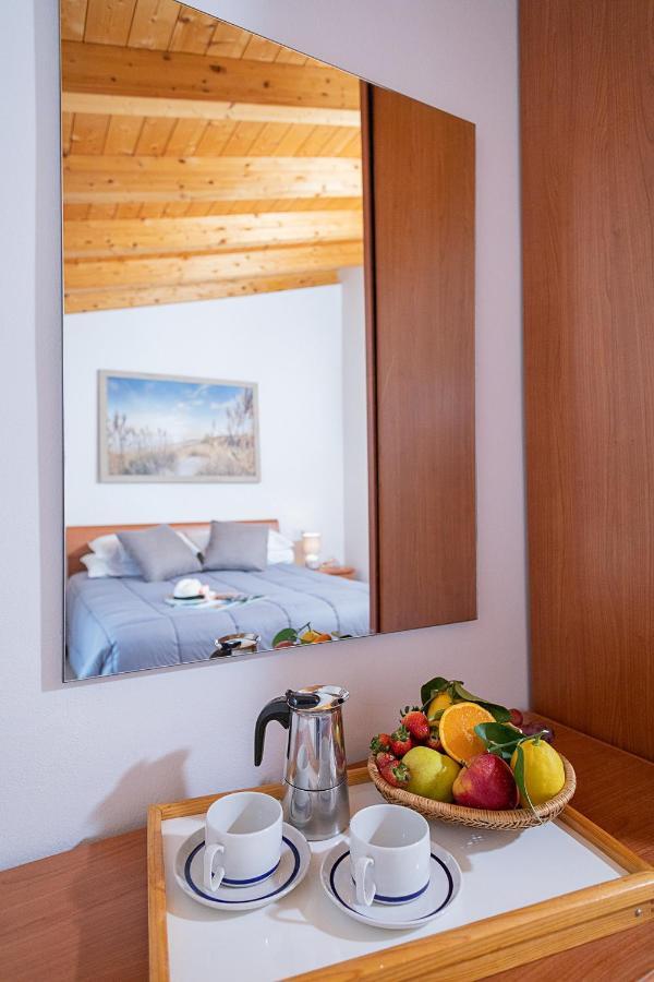 Apartment L'Archetto And Villetta Gruber - Regarda Travel Лацизе Экстерьер фото